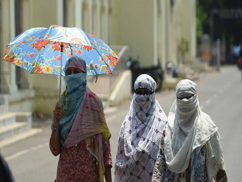 The IMD predicts that the heatwave will continue in Delhi