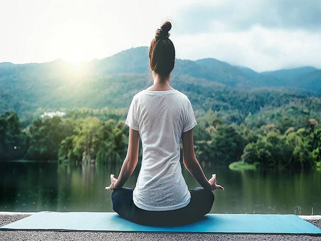 International Yoga Day 2022: 15 Reasons Why You Need to Add Yoga to ...