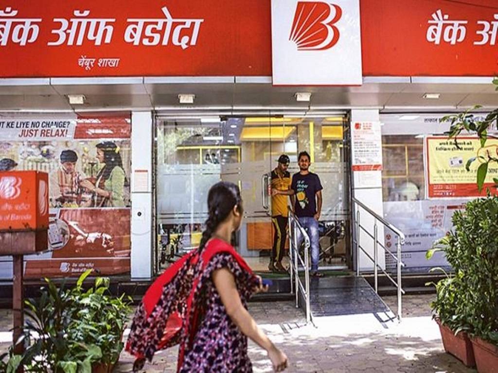 Bank of Baroda(BOB) is hiring candidates for 325 posts.