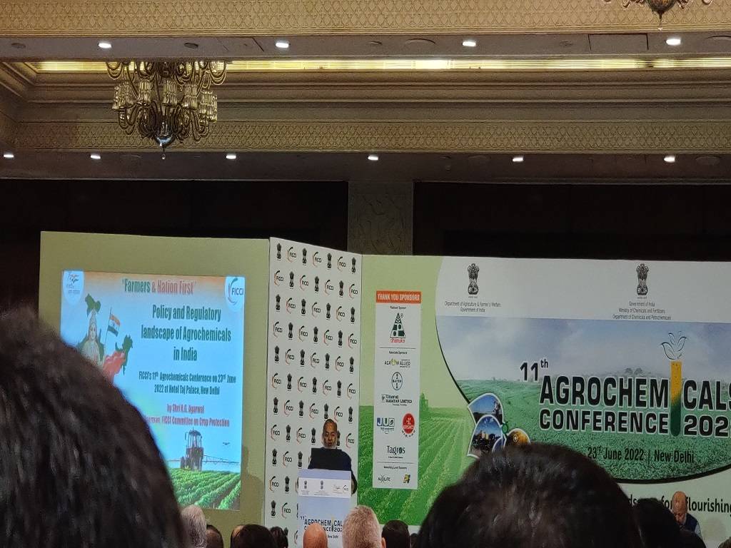 RG Agarwal addressing the Agrochemicals conference