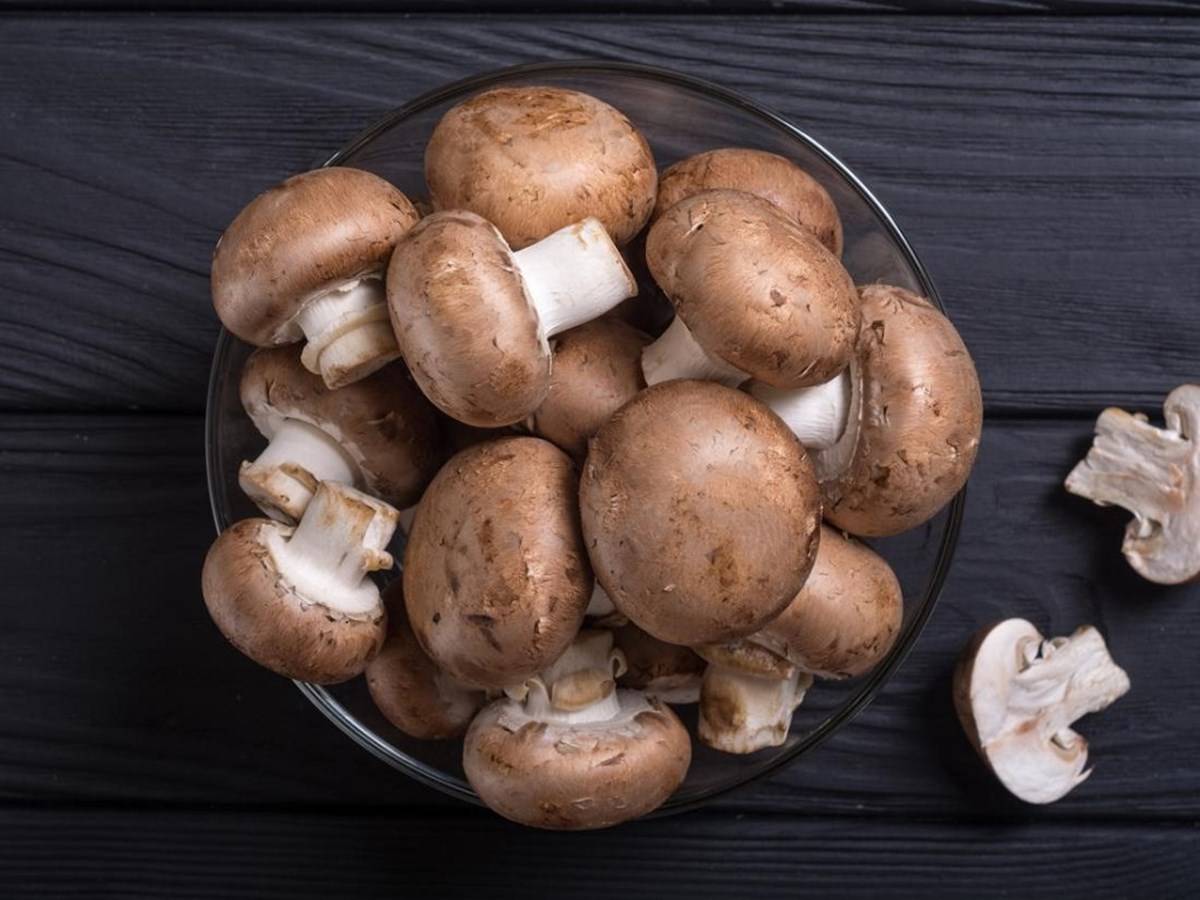 Mushrooms are a great source of the three important antioxidants glutathione, ergothioneine, and selenium.