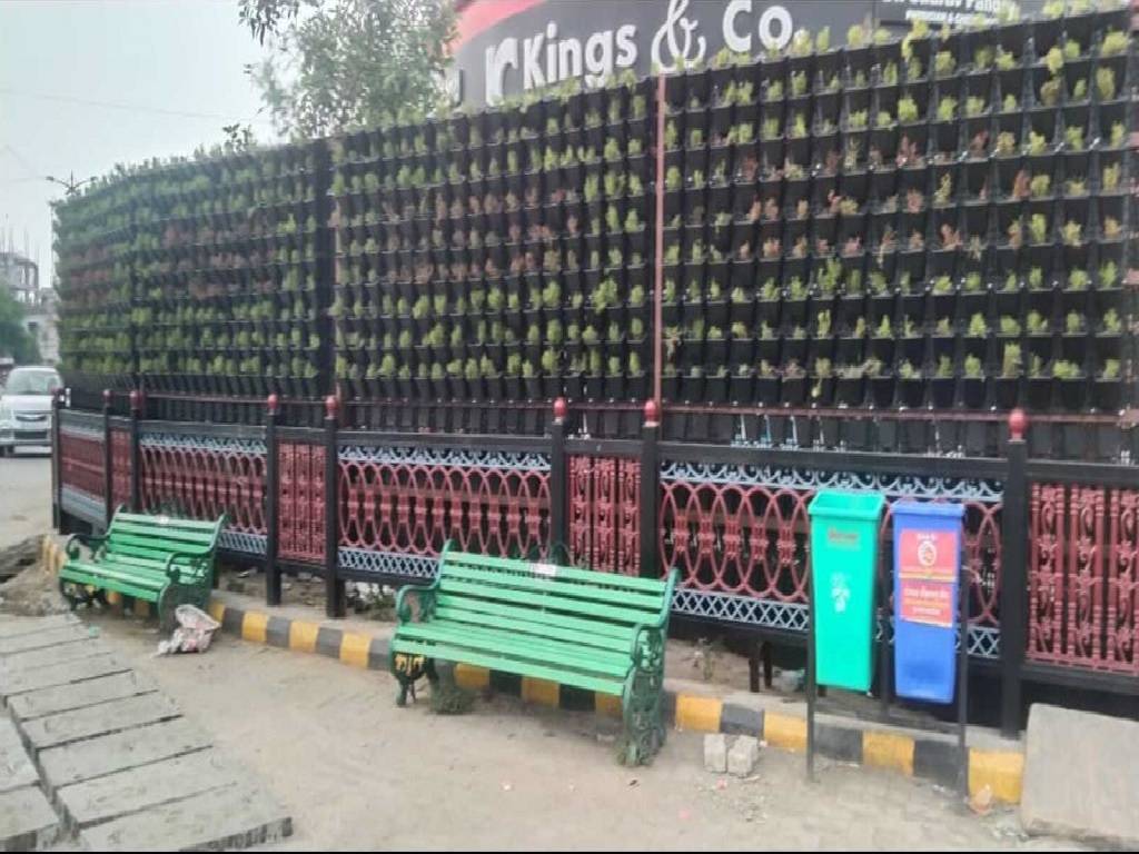 The authorities have also installed seats in front of these gardens so that residents may rest and relax in their spare time