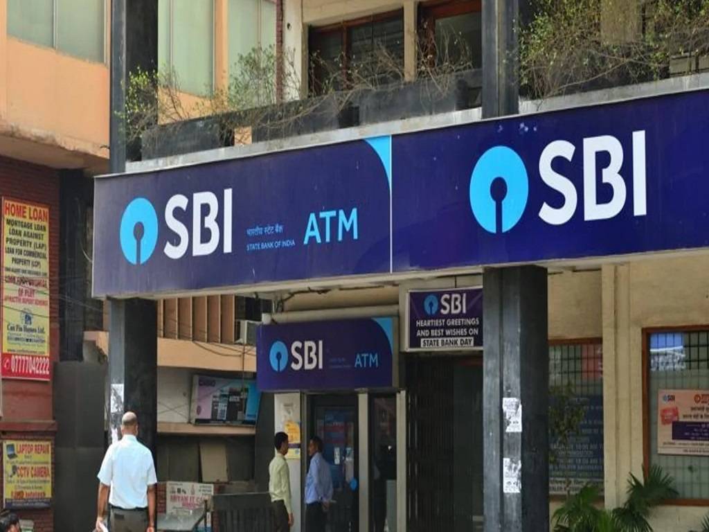 Various banking services will be available through the SBI toll-free numbers.