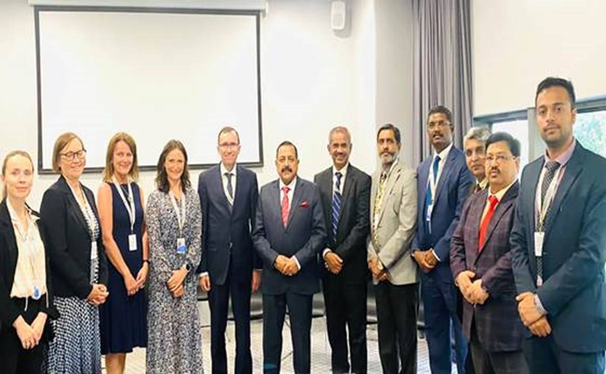 Dr. Jitendra Singh, India's Minister for Science and Technology and Earth Sciences along with Espen Barth Eide, Norway's Minister for Climate and Environment
