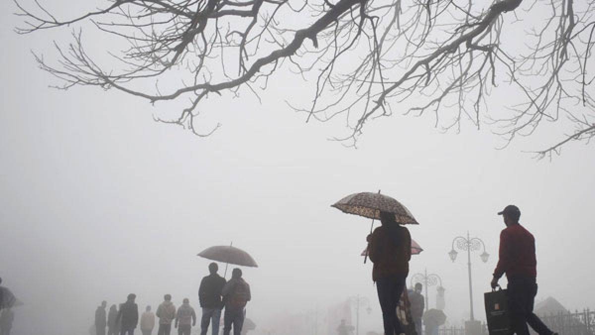 To warn of moderate to heavy rain or thundershowers, the India Meteorological Department (IMD) has issued a yellow advisory for Tuesday in Delhi and an orange alert for Wednesday.