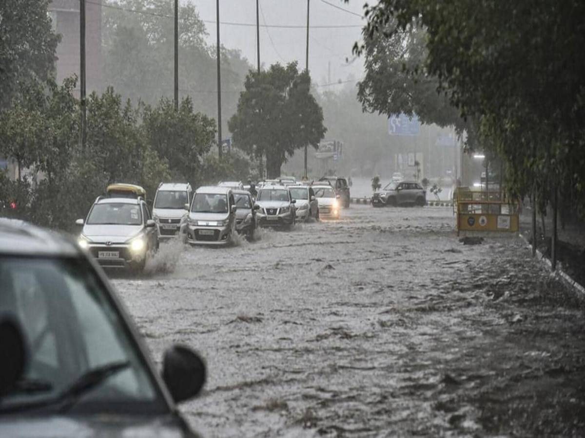 Heavy Rainfall and Thunderstorms to Continue in These States Till 27 ...