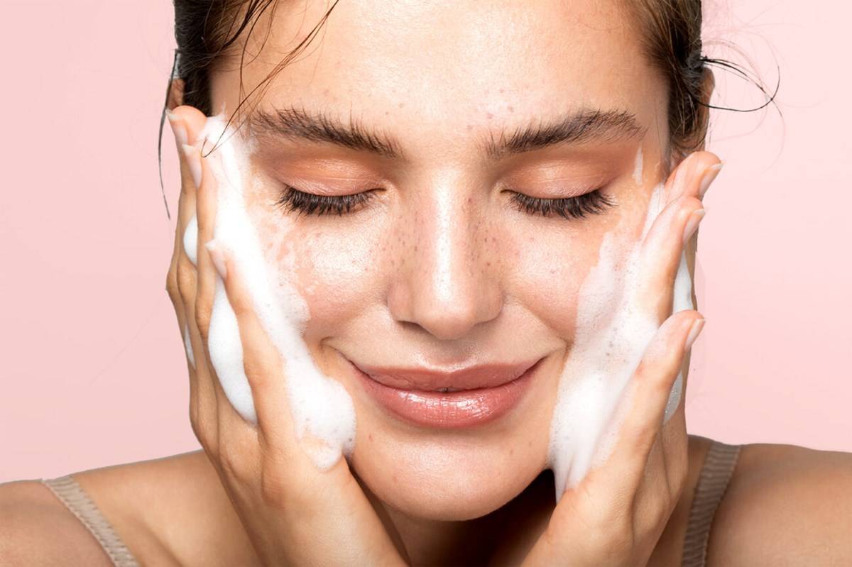 The three primary types of skin are dry, oily, and combination; though it may alter with the season, in general, your skin should stay pretty consistent.