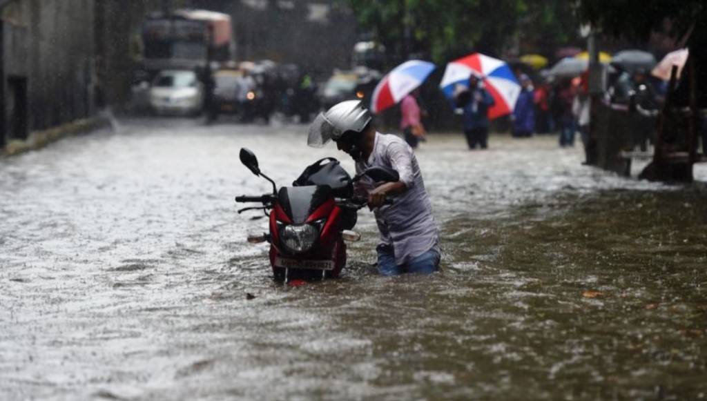Parts of NCR witnessed heavy rainfall throughout Thursday and earlier in the week. Yellow alert issued for Friday.