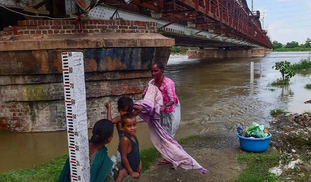 Yamuna crosses its danger mark in Delhi.