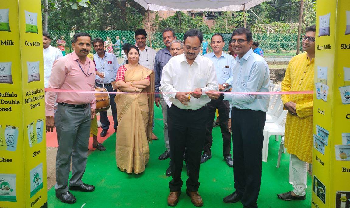 Shaik Ghouse Mohiddin, Addl. Chief Construction Engineer, DRDO, Ministry of Defence, GoI inaugurated the first-ever store-cum-experience centre of Sid's Farm