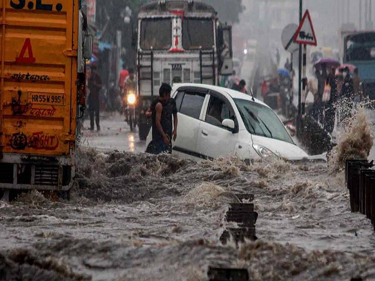 Heavy rain is also anticipated to continue over Uttarakhand, West Madhya Pradesh, and east Rajasthan over the next two days.