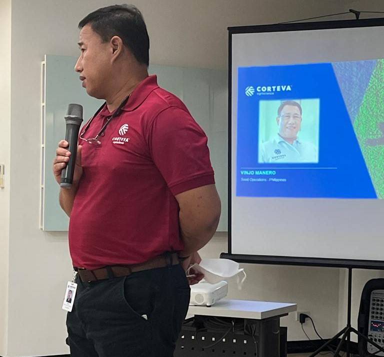 Vinjo Manero, Seed Operations- Philippines addressing the participants at the Corteva Seed Processing Plant in Tarlac city