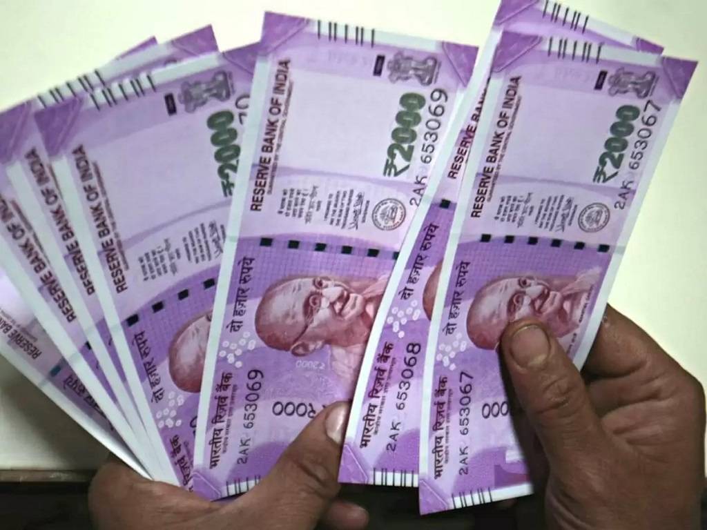 The Union Cabinet increased the dearness allowance (DA) and dearness relief (DR) by 4% beginning July 1, 2022