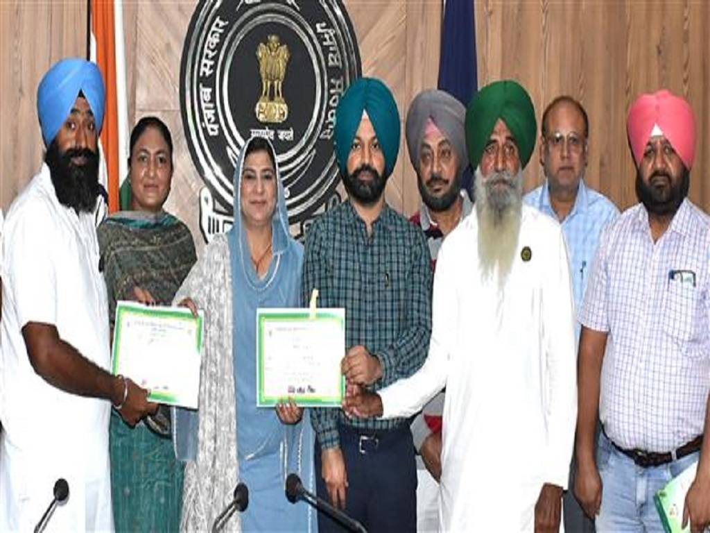 DC Jaspreet Singh and MLA Inderjit Kaur Mann honours farmers in Jalandhar on Friday.