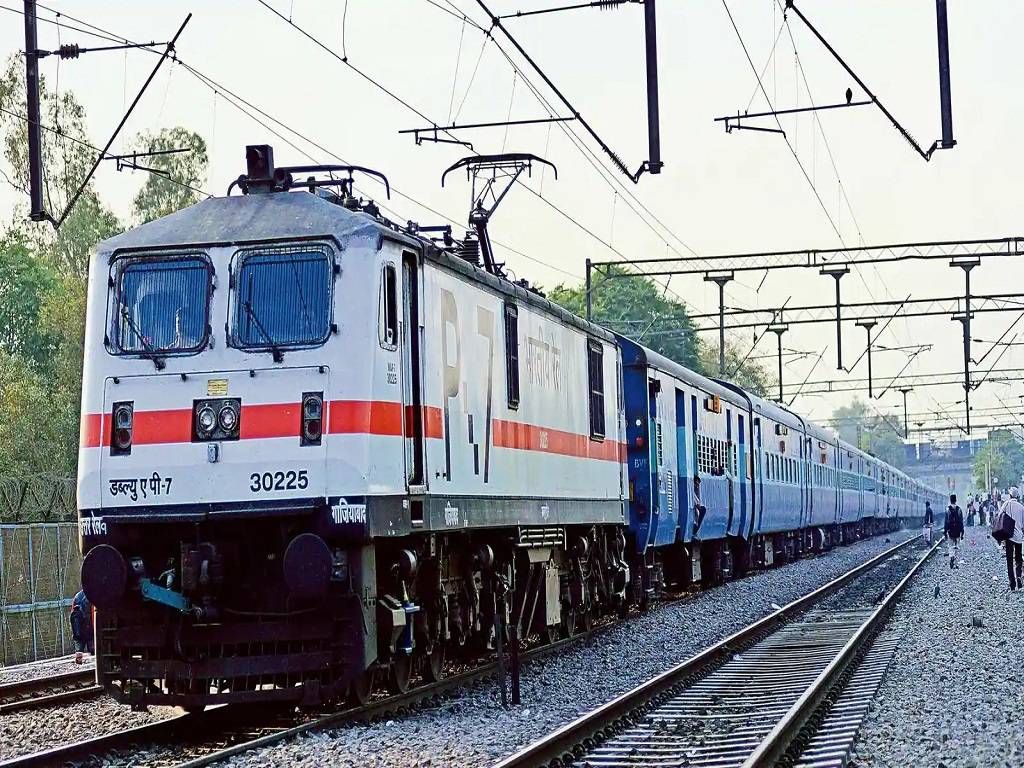 The passenger cannot board the train from the original boarding point after modification