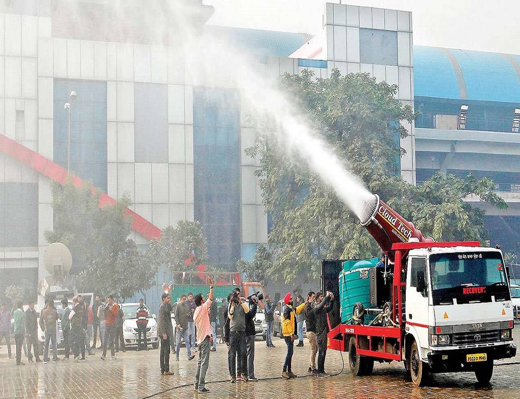 Delhi’s Air Quality continued to remain in the ‘very poor’ category with an AQI value of 349 on the CPCB's city-wise AQI index at 10am