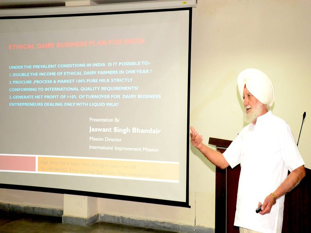 Jaswant Singh Bhandair delivered a lecture on “Ethical Dairy Business Plan for India