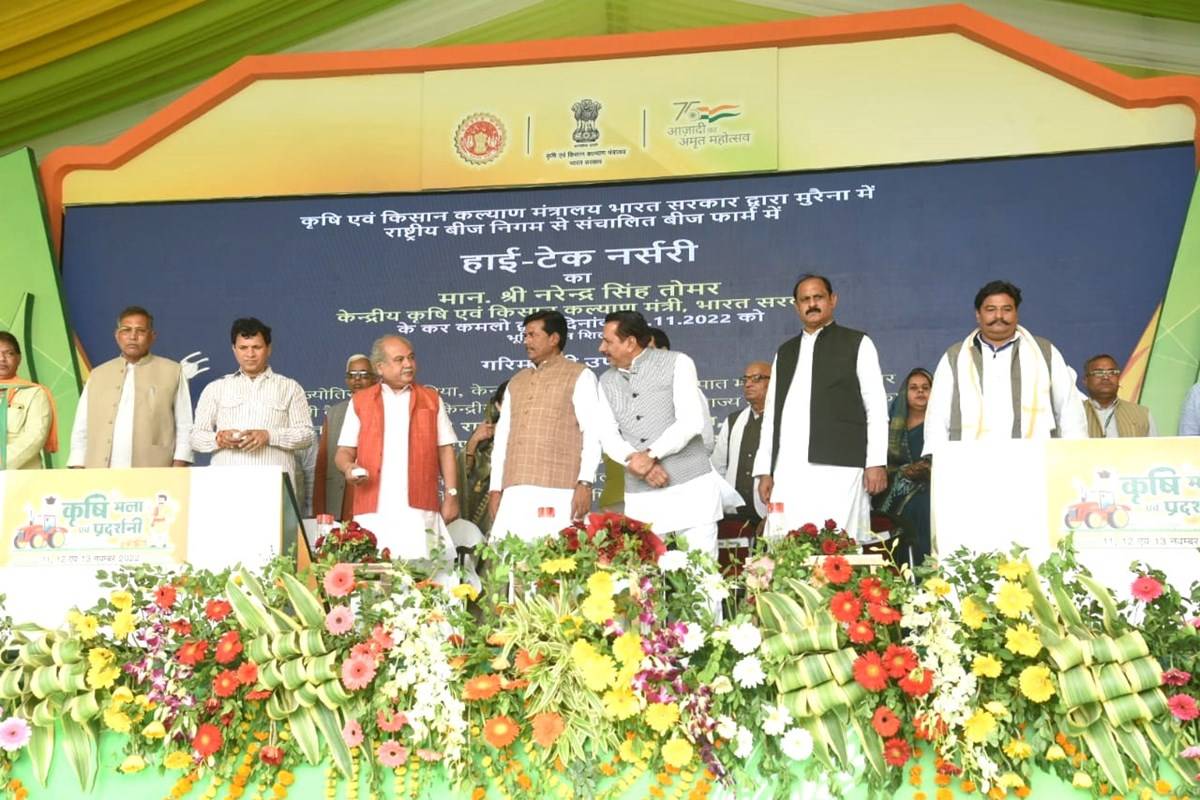 Tomar launched the NABARD project in Pahargarh for tribal development, as well as laid the foundation stone for a hi-tech Nursery and Tissue Culture Lab