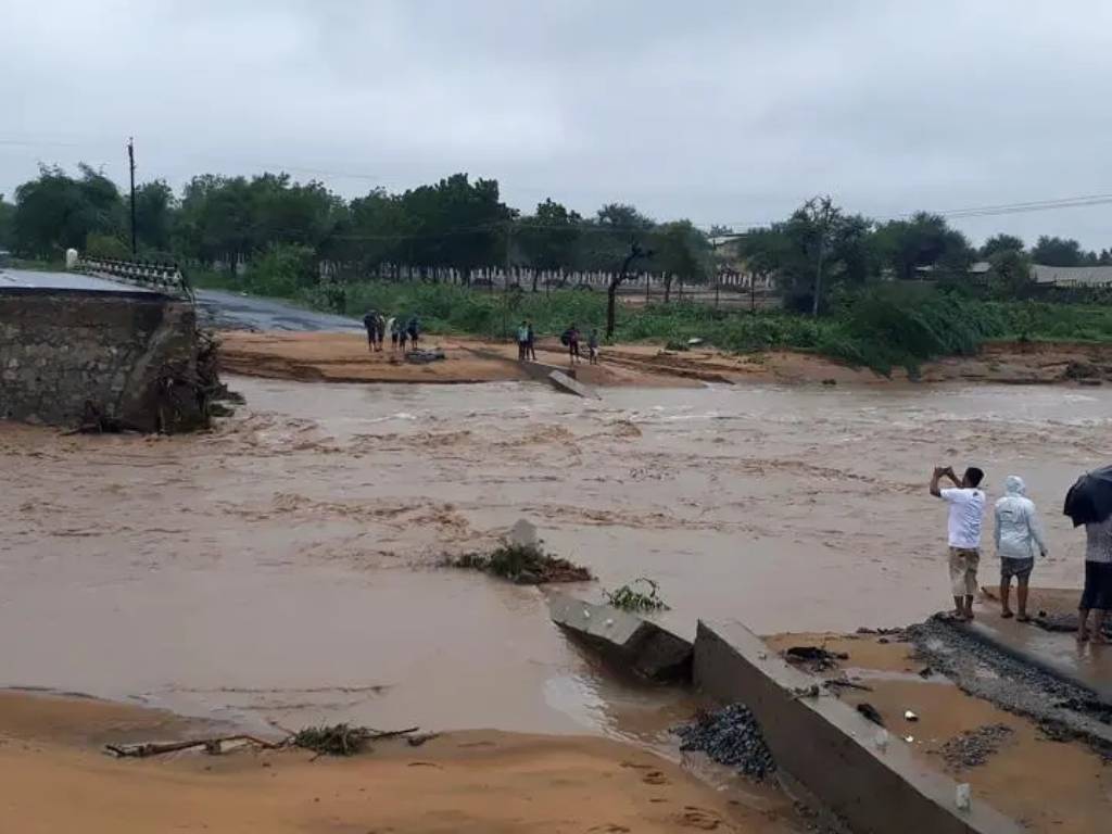 odisha-to-receive-rs-220-crore-loan-from-nabard-for-57-flood-protection