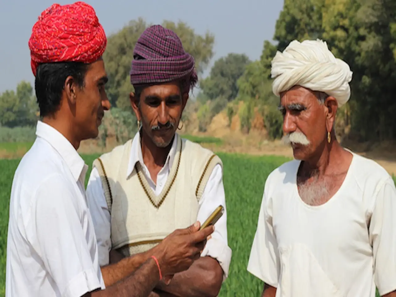 The loanee can be an individual farmer or joint/ group of farmers- owner cultivators & JLGs/SHGs engaged in agriculture & allied activities.