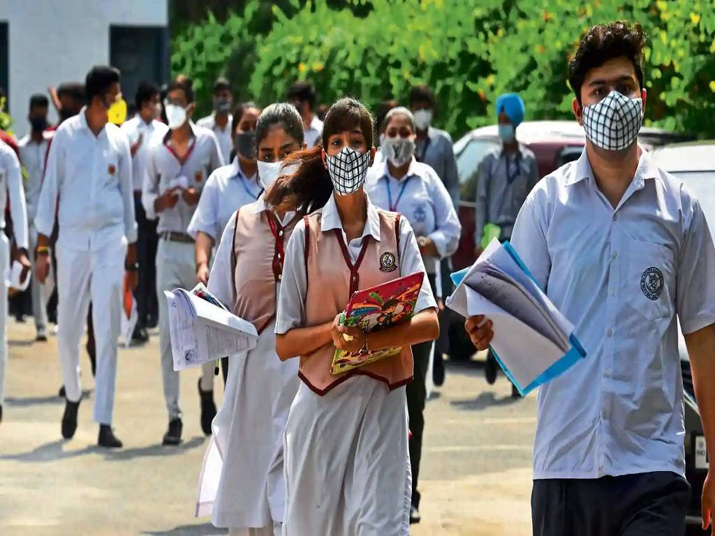 Students who expect to bring the CBSE board exams in 2022–2023 can get the CBSE datesheet 2023 from the official website