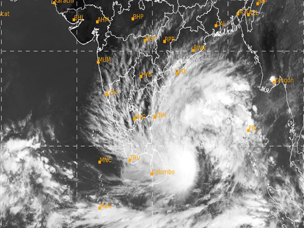 The weather forecasting agency claimed that the strong cyclonic storm is now resting over the southwest Bay of Bengal, 240km east-southeast of Karaikal.