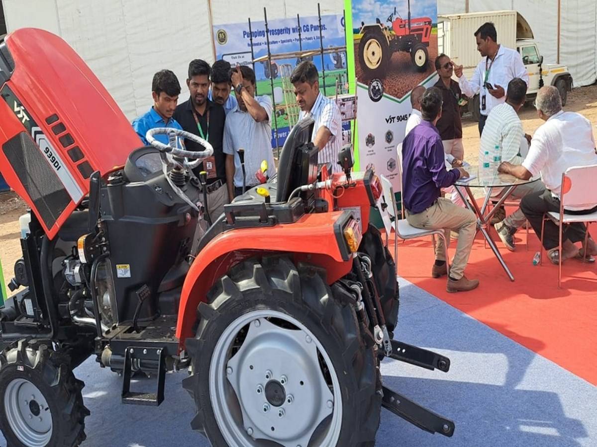 VST Tractors Launch the New VST 939DI at Kisan Agri Show 2022 in Pune