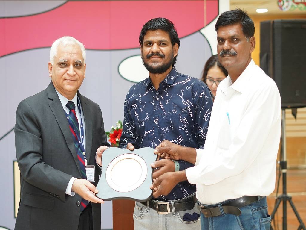 Three FPOs from Maharashtra and two from MP were felicitated in SEBI HQ in Mumbai