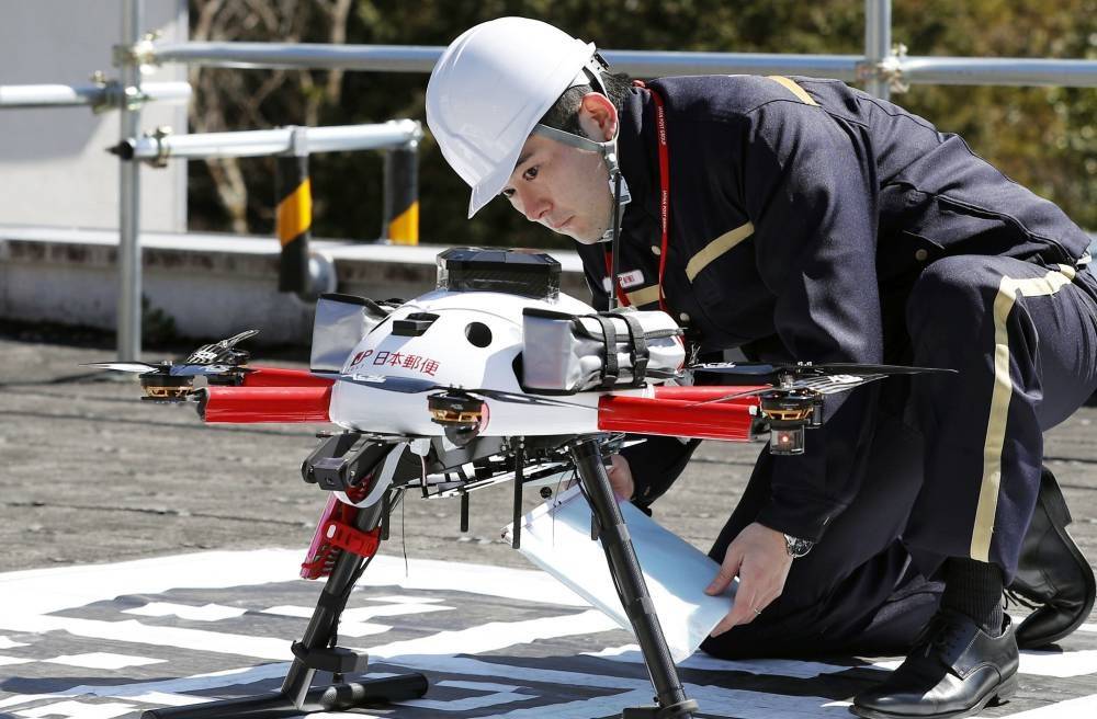 Drones are a reliable partner for agricultural farmers in detecting weeds or inspecting field conditions.