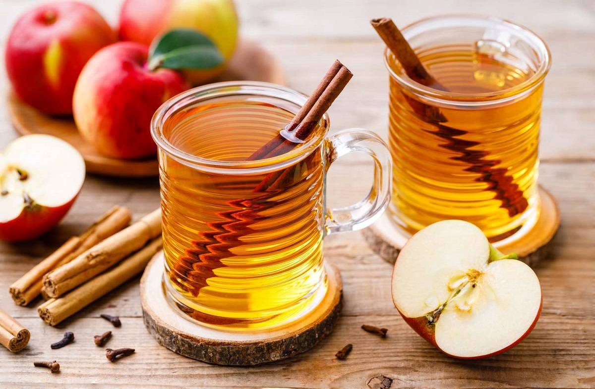 Consuming too much apple cider vinegar can cause blood sugar fluctuations, and can affect people who have diabetes.