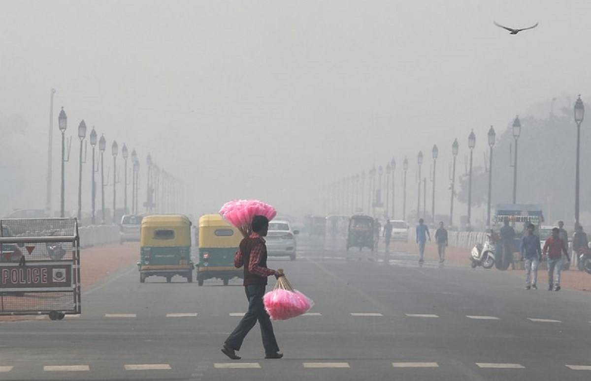 On Sunday, the temperature in Delhi dropped to 5.3 degrees Celsius, three degrees below average, and regions of Rajasthan, Punjab, and Haryana were shrouded in thick fog