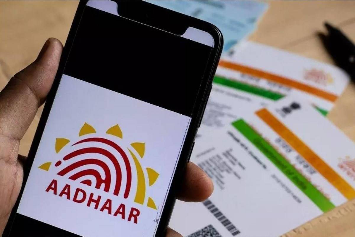 Residents can obtain Aadhaar authentication services from requesting entities