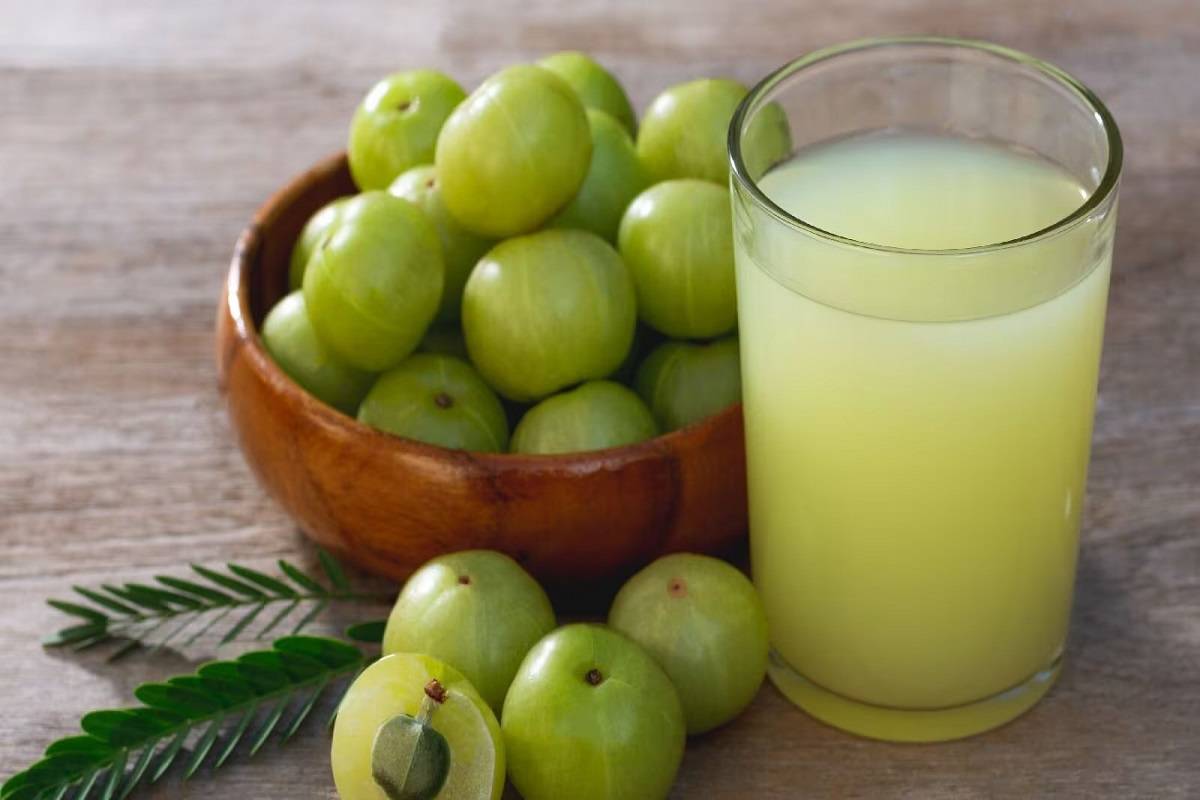 Amla is high in vitamin C, a powerful antioxidant that helps protect your cells from free radical damage.
