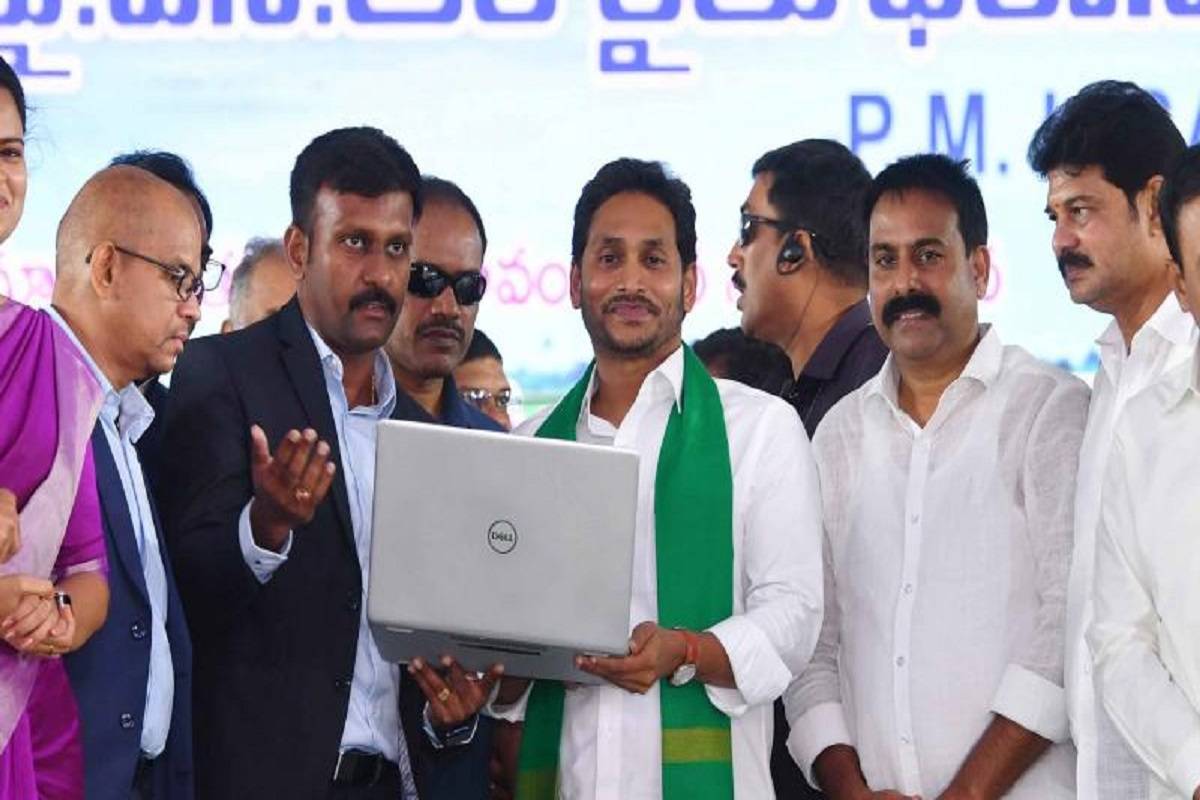 Chief Minister YS Jagan Mohan Reddy with Ministers V Rajani, Kakani Govardhan Reddy, MLAs Pinnelli Ramakrishna Reddy, Annabattuni Sivakumar and others.