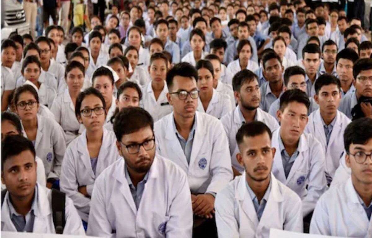 The internship cut-off date has been extended to August 11 for the NEET MDS aspirants