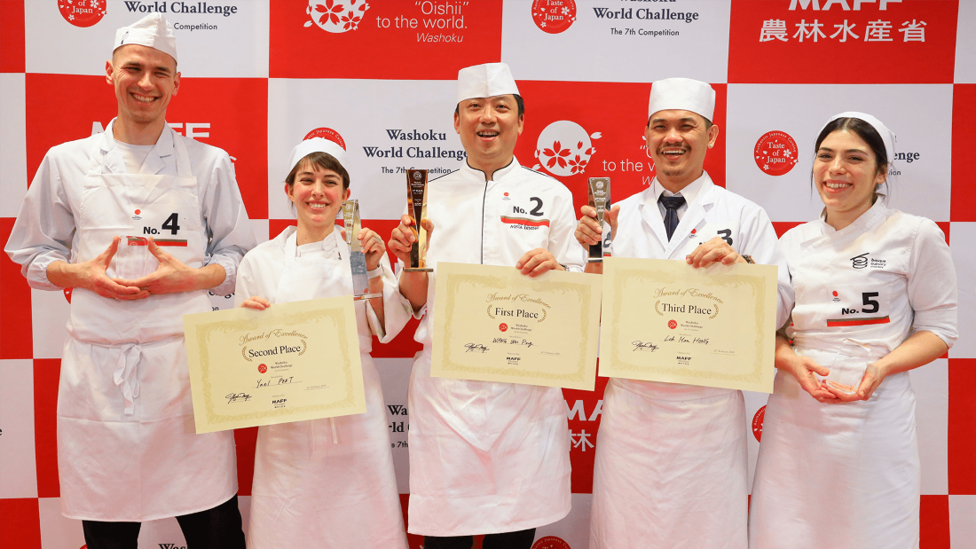 Contestants have prepared five serving appetizers to be cooked on traditional Japanese eight-inch plates for the final competition