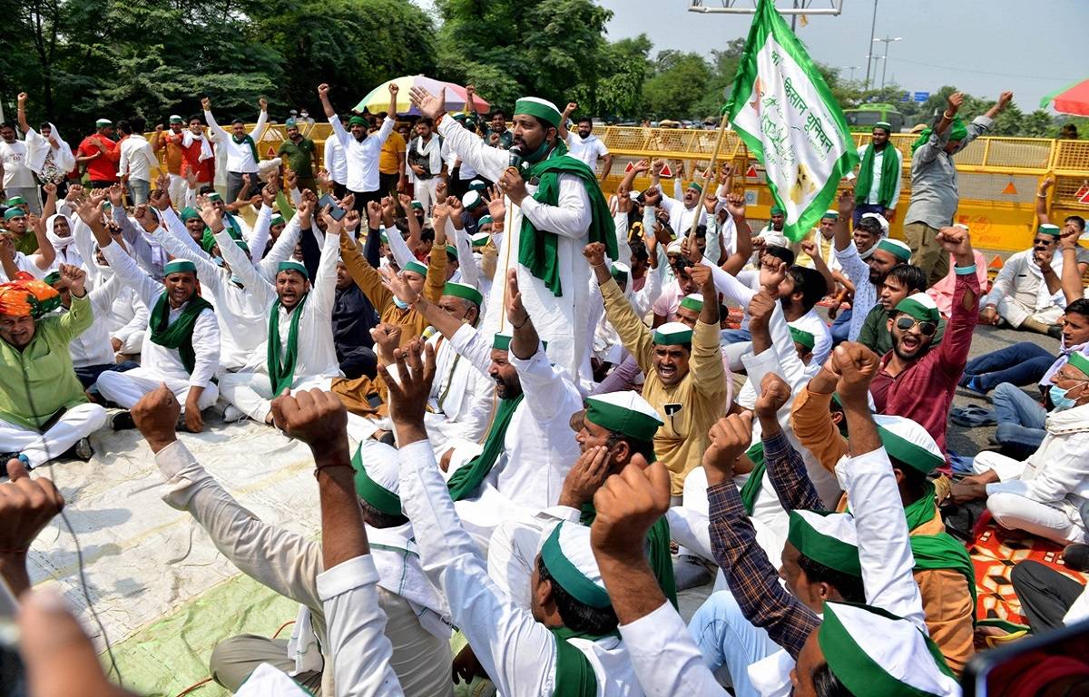 Farmers have said that they will launch into an indefinite protest outside the authority buildings if they are not given the residential plots