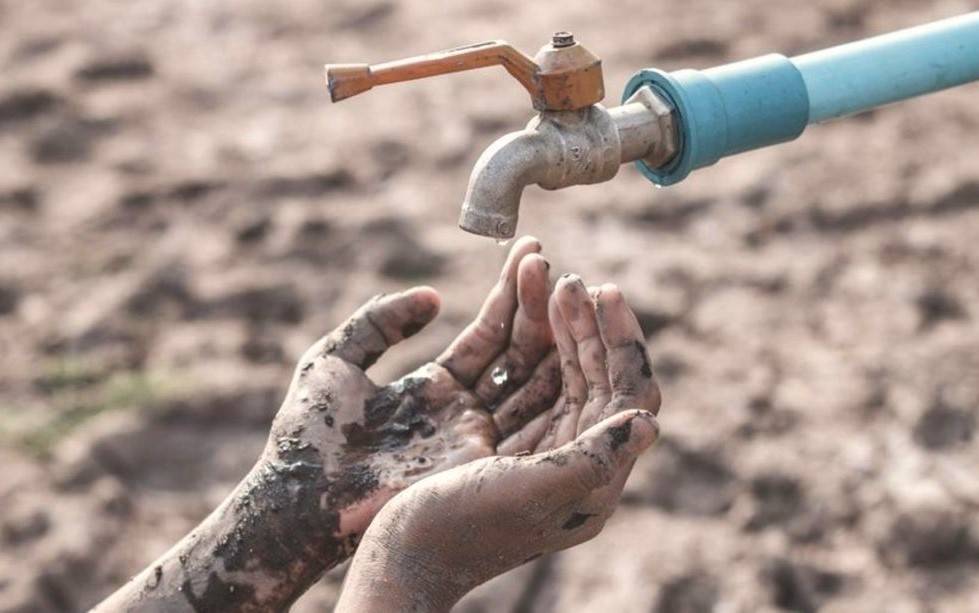 Strong international structures are urgently needed to prevent the global water crisis from spiralling out of control