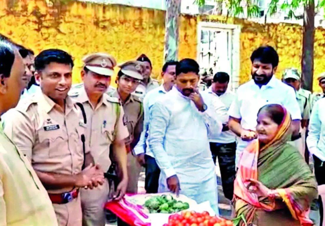 SP Atul Kulkarni's Noble Gesture to Support Local Farmers