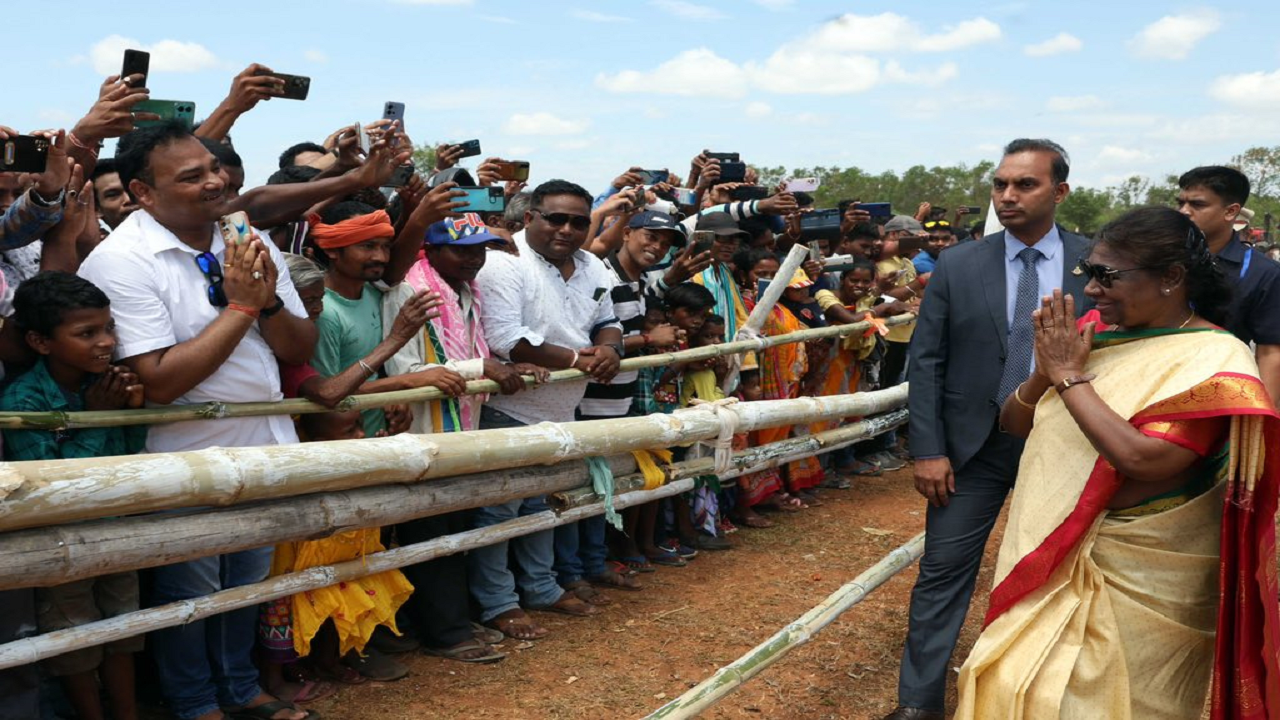 President Droupadi Murmu embarks on her 3 day visit to Odisha (Photo Credit: Sambad English)