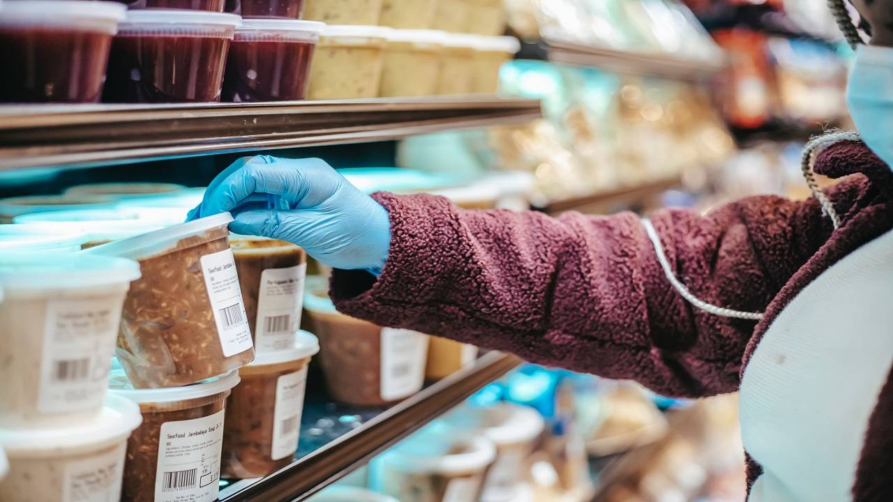 World Food Safety Day is celebrated every year on June 7 to draw attention to food standards so that what we eat is safe and doesn't make us ill (Image Courtesy- Pexels)