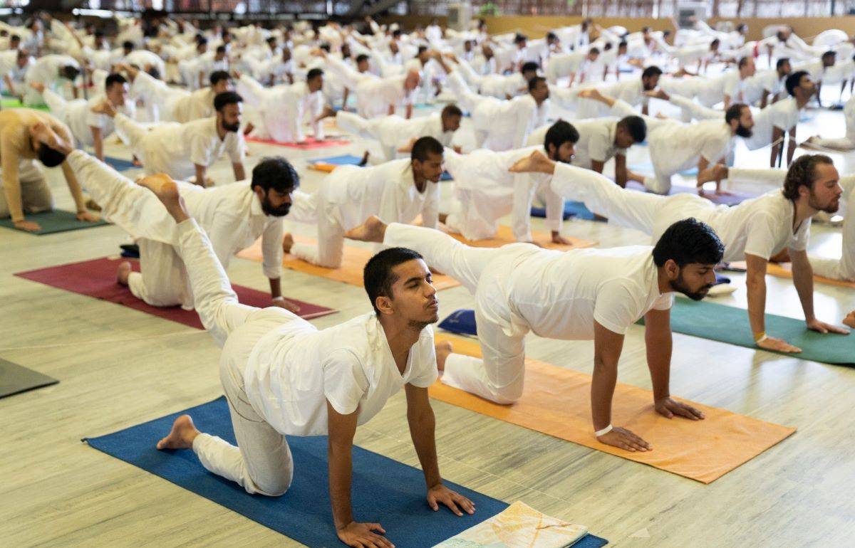 UP Govt Announces Grand-scale Yoga Week Celebration from June 15 to 21 (Photo Credit- Isha Foundation)