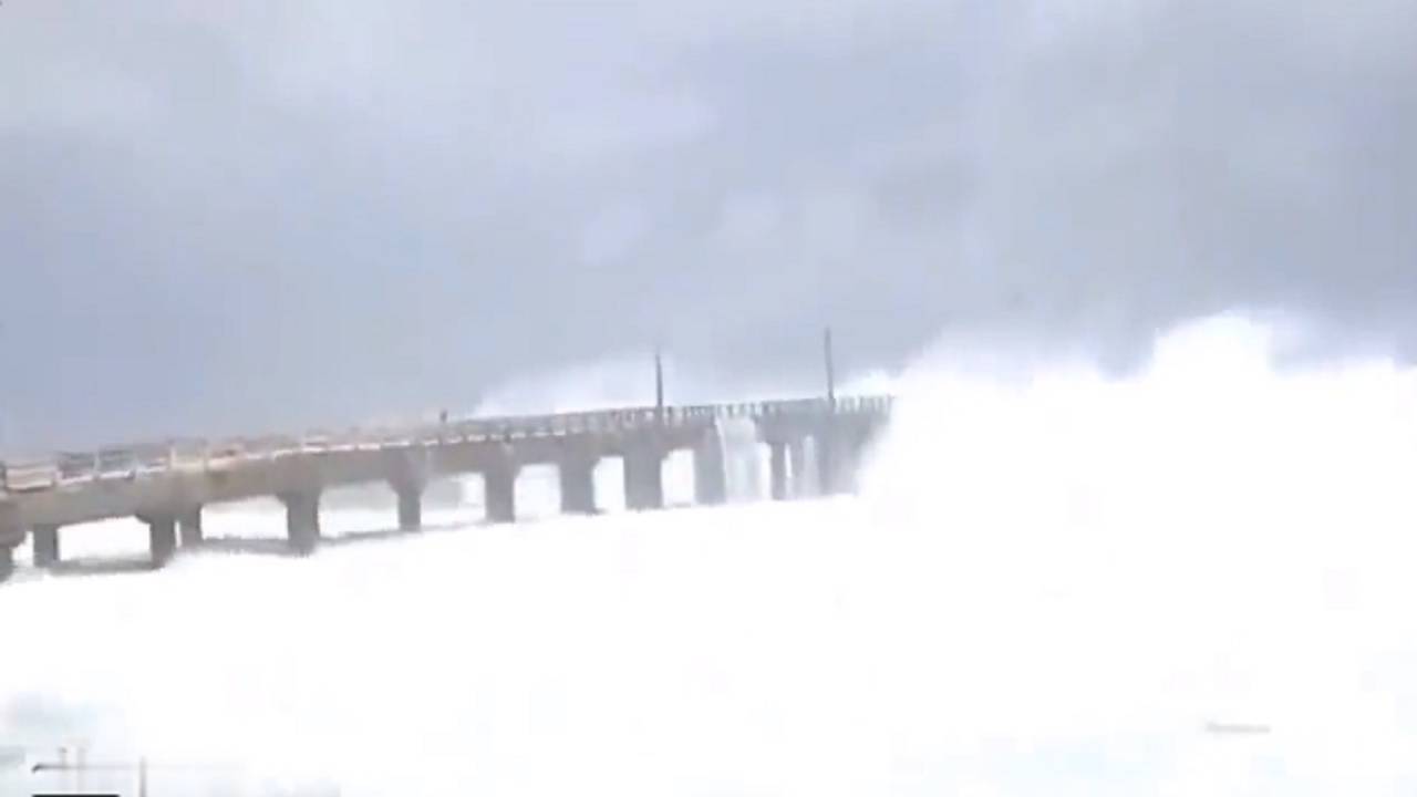 Cyclone Biparjoy destroys Gujarat's bridge. (Photo Courtesy: Twitter/@AG_Journalist)