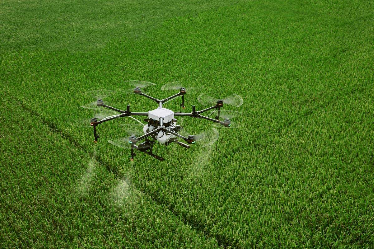 TNAU Develops Standard Operating Procedures for Agricultural Drone Usage (Photo Source: Pixabay)