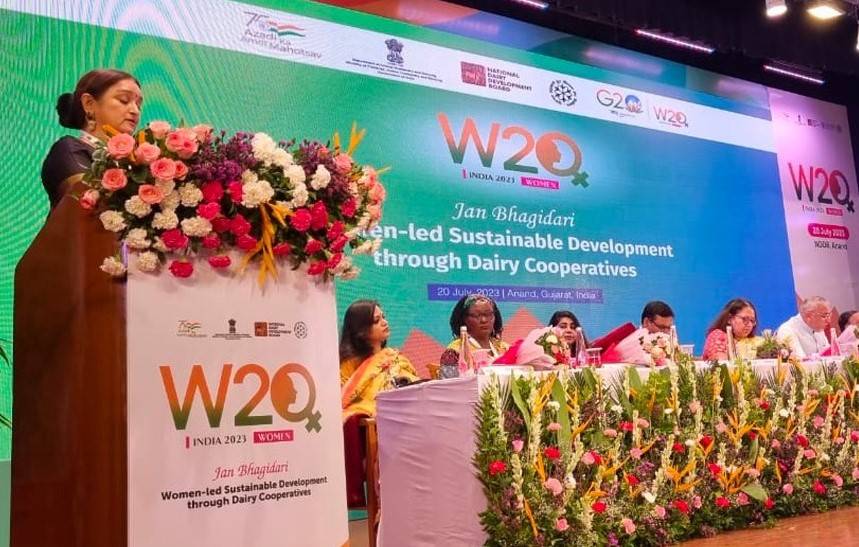 W20 Janbhagidari Event: Women-led Sustainable Development through Dairy Cooperatives Held in Gujarat (Photo Source: Dept of Animal Husbandry & Dairying, Min of FAH&D Twitter)