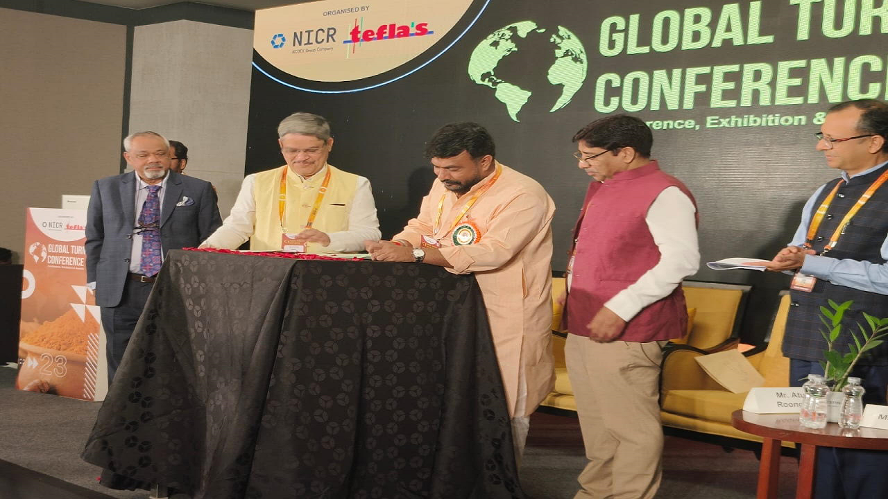 MoU signed between NCDEX and Haridra at World Turmeric Conference (Photo: Krishi Jagran)
