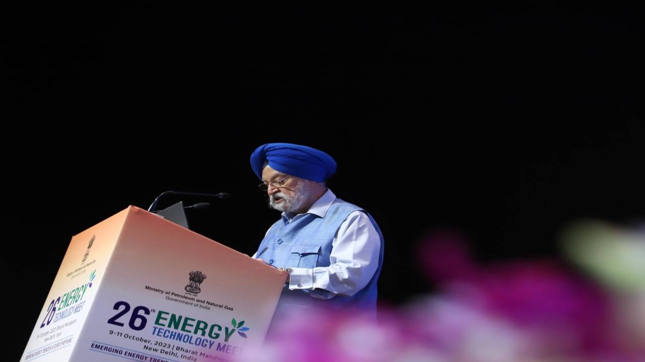 The Petroleum & Natural Gas Minister Hardeep S. Puri was addressing the gathering at inauguration of 26th Energy Technology Meet. (Photo Courtesy- Twitter)
