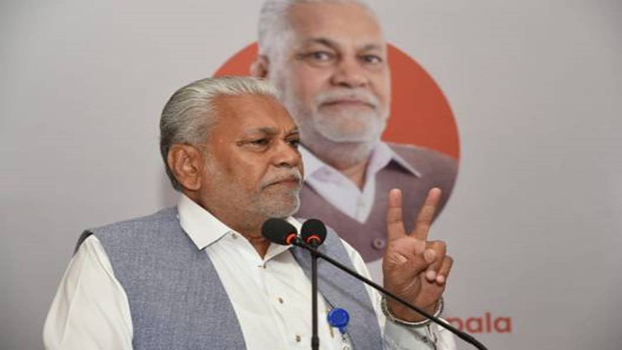 Union Minister of Fisheries, Animal Husbandry and Dairying Parshottam Rupala (Photo: PIB)