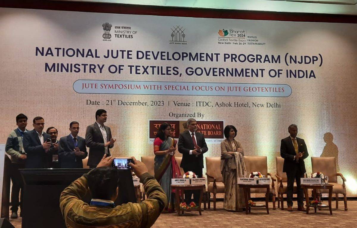 Ministry of Textiles Launches ‘Paat-Mitro’ App to Empower Jute Farmers (Photo Source: @Jutecorporation/twitter)