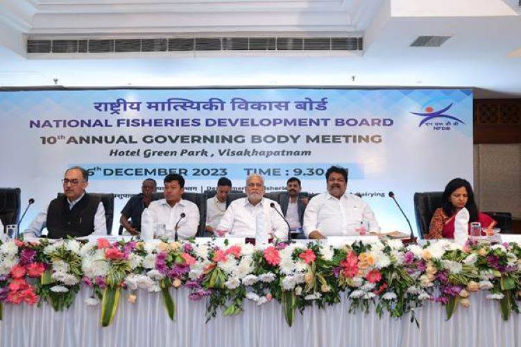 Union Minister Parshottam Rupala Empowers Fisheries, Animal Husbandry & Dairying Sector in 10th Governing Body Meeting (Photo Source: PIB)